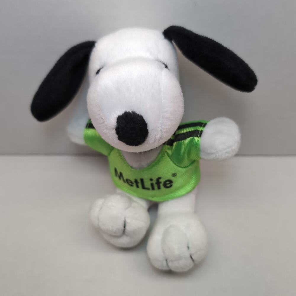 Metlife‎ Snoopy Plush Soccer Futbol Green Jersey Shirt Peanuts Advertising 5"
